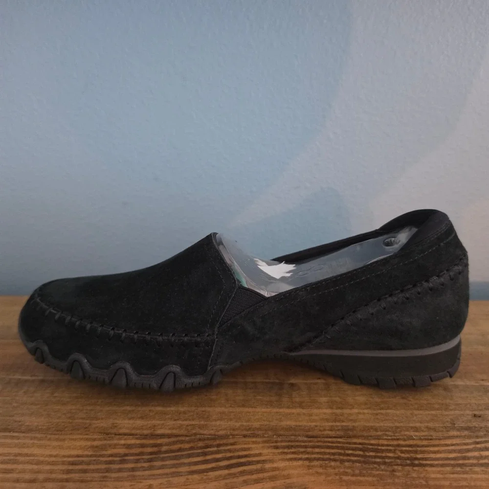 Skechers Womens Bikers Alumni Loafers Black Suede Relaxed Fit Size 8